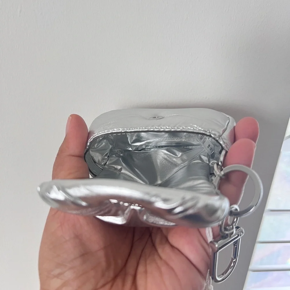 TORY BURCH• Silver Puffy Card Holder/airpod holder - Picture 4 of 11